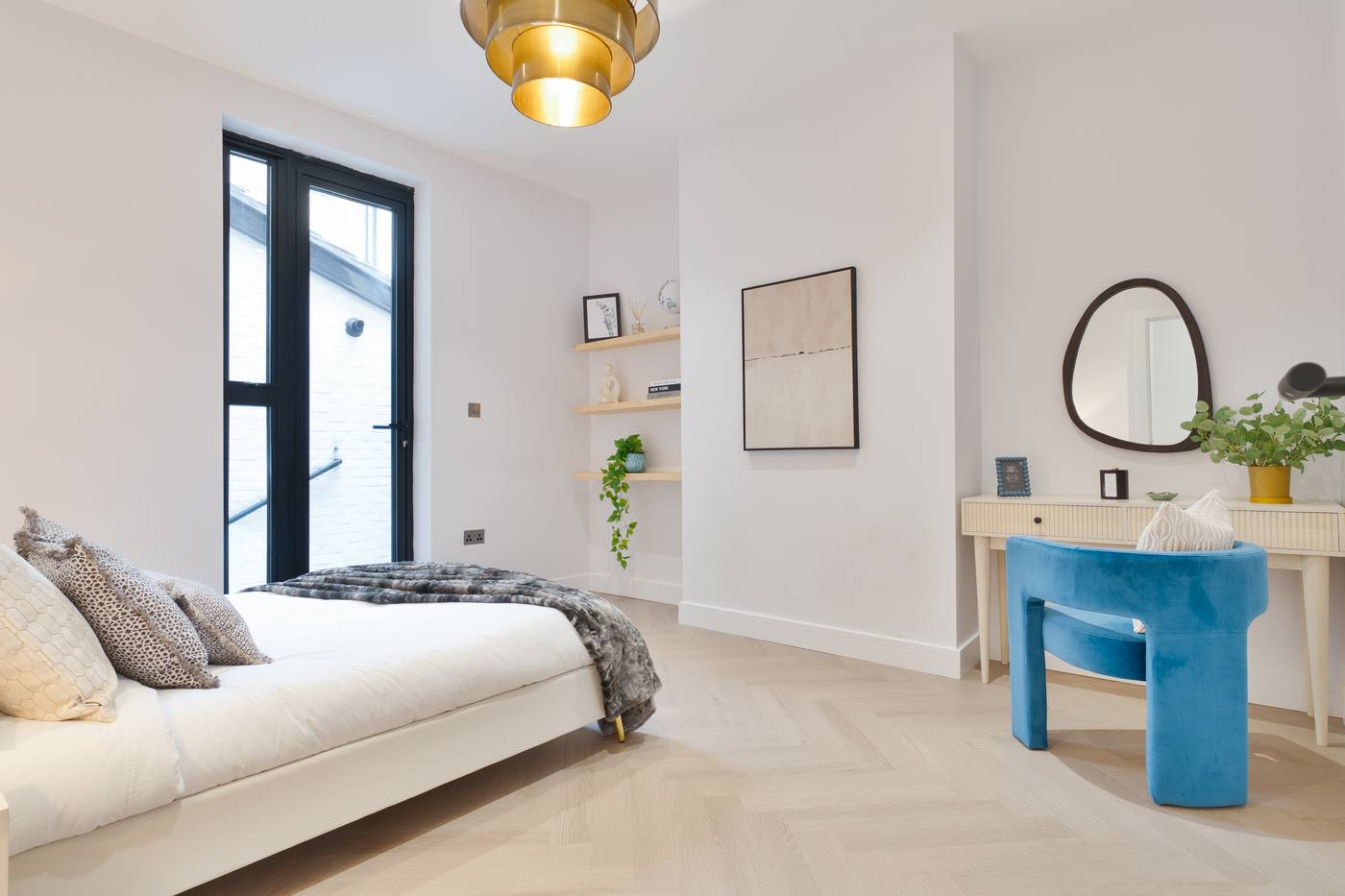 Principal bedroom