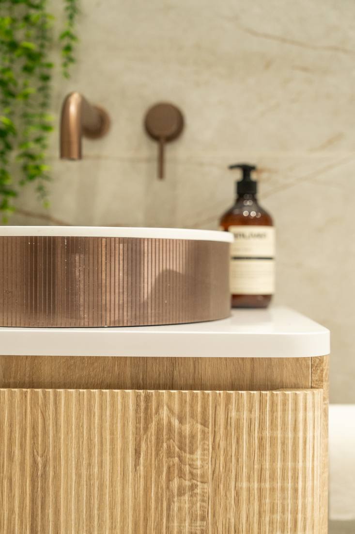 Vanity detail